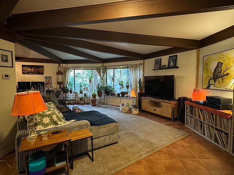 706 Virginia Ave — Photo 1