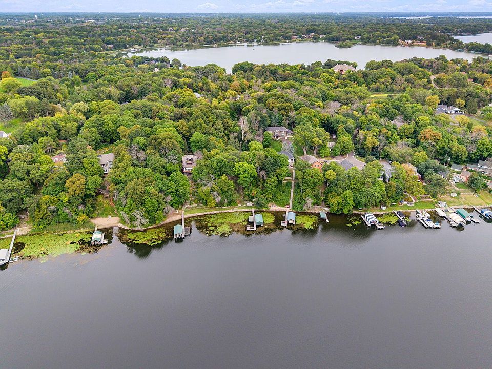 1st image of 525 Park Ln