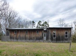 1001 E Grumling Rd, Hodges, SC 29653