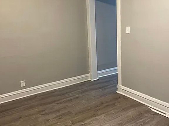 2nd image of 6631 S Ellis Ave APT 1