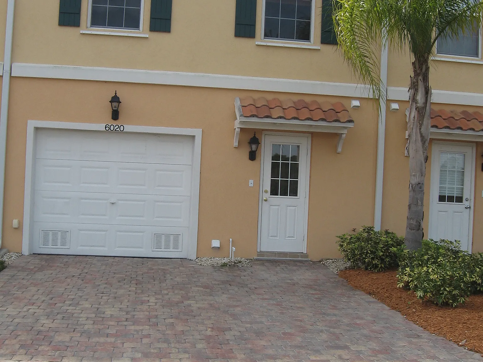 3 bed, 1652 sqft, $2,175 — Photo 4