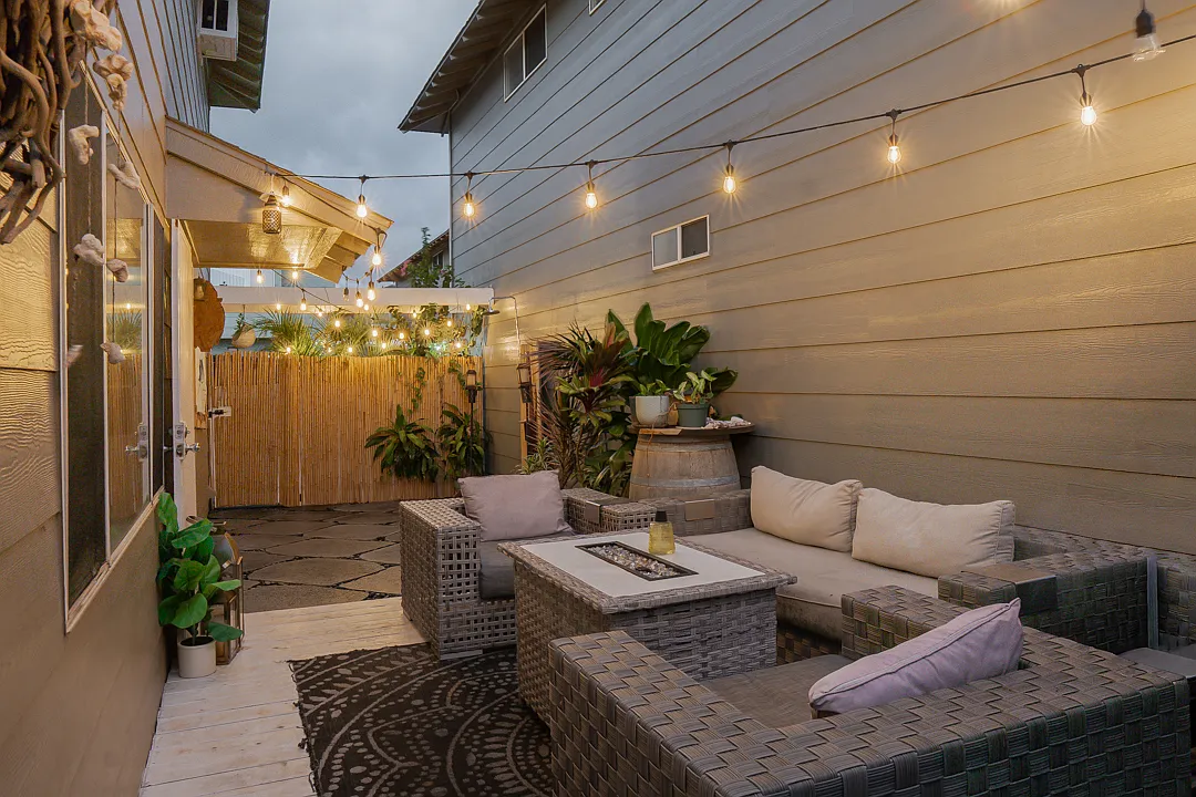3 bed, 2.5 bath, 1096 sqft, $3,900 — Photo 1