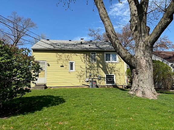 4th image of 209 S Lewis Ave