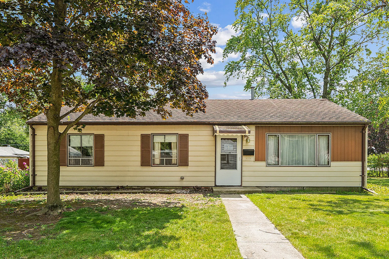 3301 Fairview Ave photo 1