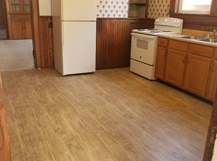 127 W King St APT 1, Strasburg, VA