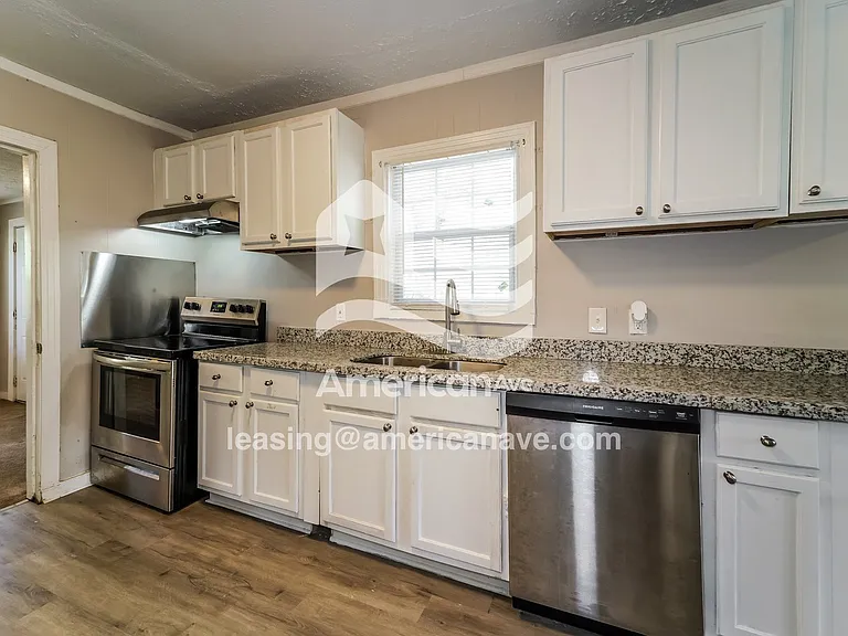 801765_009_wm_-_kitchen_13286557.jpg