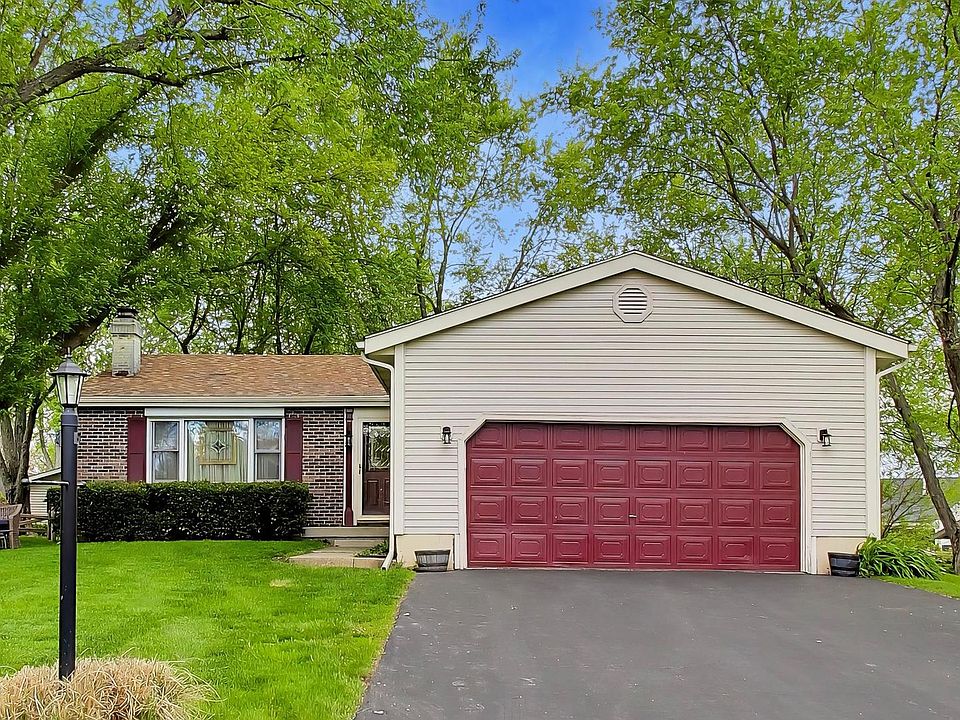 1st image of 43W770 Fescue Ct