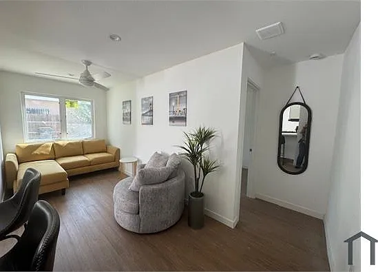 1 bed, $2,407 — Photo 3
