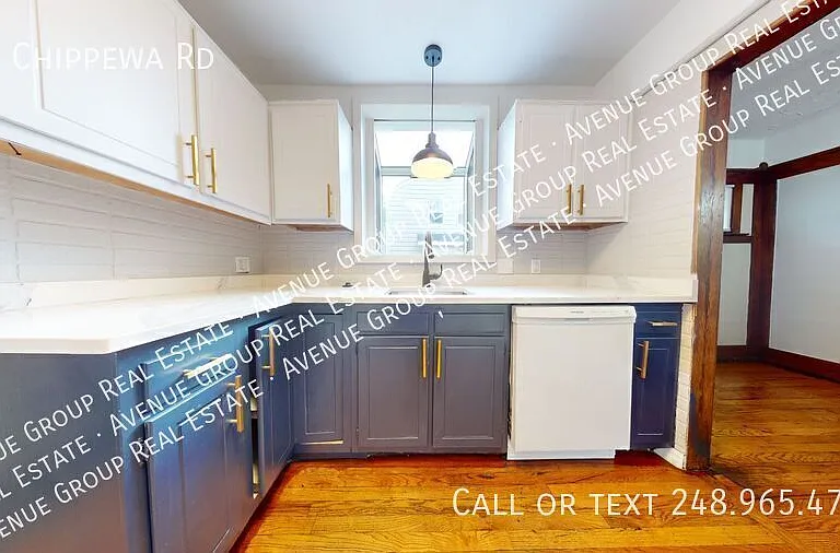 93 Chippewa Rd — Photo 2