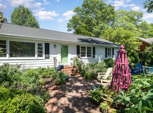 708 W Main St, Carrboro, NC 27510