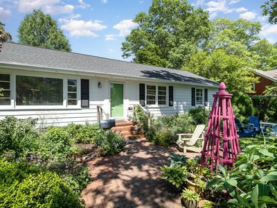 708 W Main St, Carrboro, NC, 27510