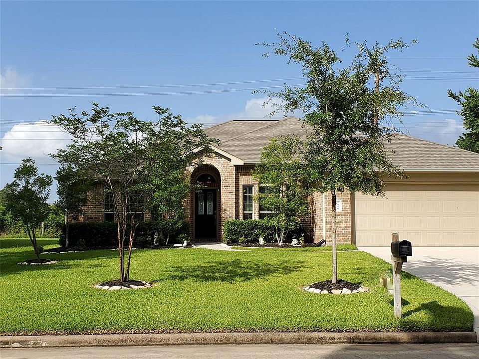 1st image of 3526 Stonehenge Dr