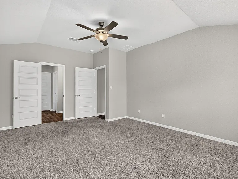 228 El Capitan Loop — Photo 11