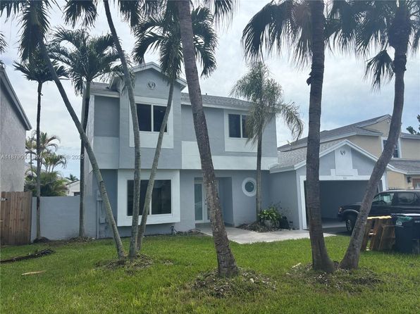 9435 SW 144th Ct