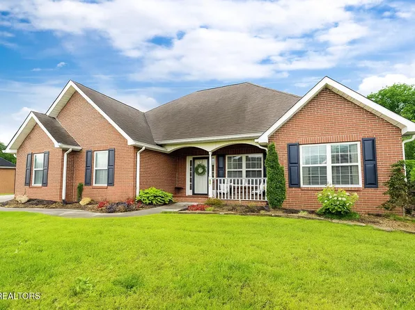 1625 Linden Hall Dr, Alcoa, TN 37701