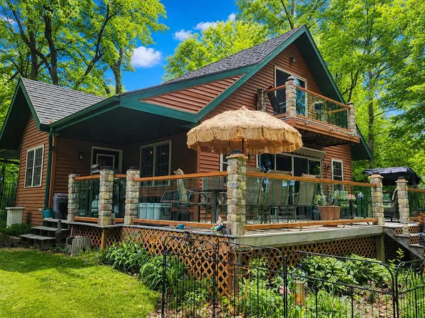 1614 Sugar Island ROAD, Summit, WI 53066