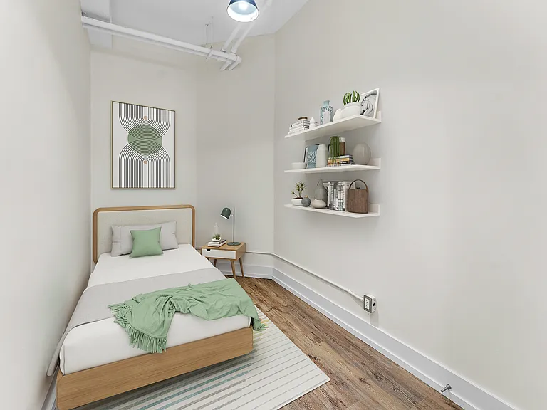 245 Logan Ave — Photo 4
