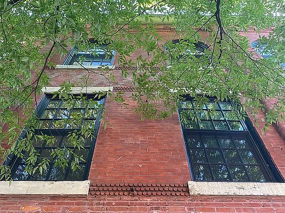 4th image of 1514-16 South St #2A