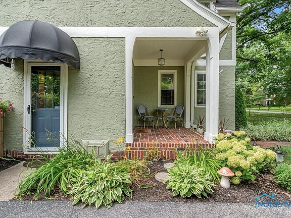 5th image of 3111 W Lincolnshire Blvd