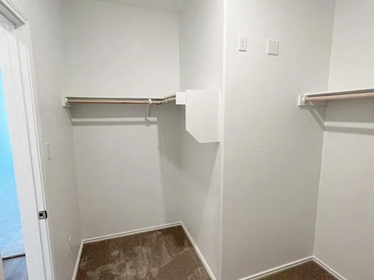 1127 Catfish Ln — Photo 21