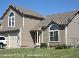 412 Secretariat St, Raymore, MO 64083