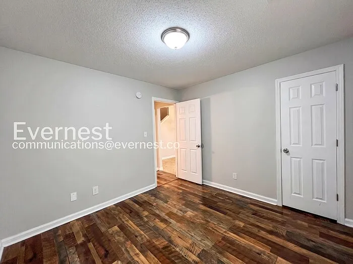7266 Illinois Central Ave — Photo 17