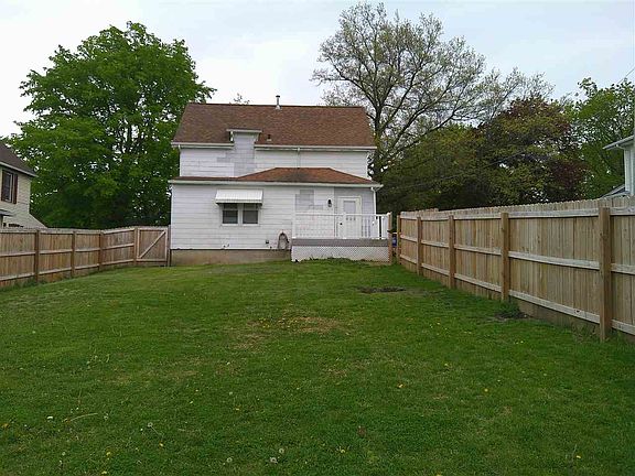 4th image of 603 Williams St