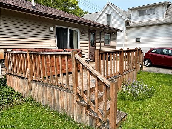 5th image of 462 Mill St