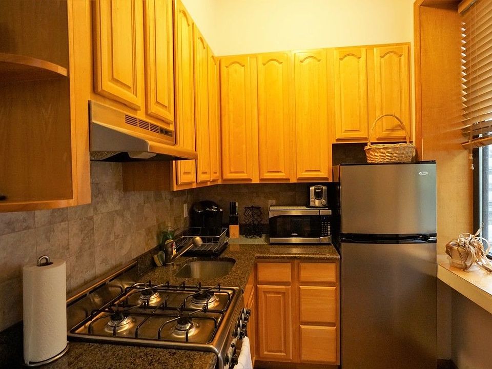1st image of 355 E 77th St #2A