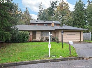 8750 SW Pinebrook Dr, Portland, OR 97224