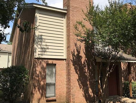 2nd image of 1904 Dartmouth St APT M1