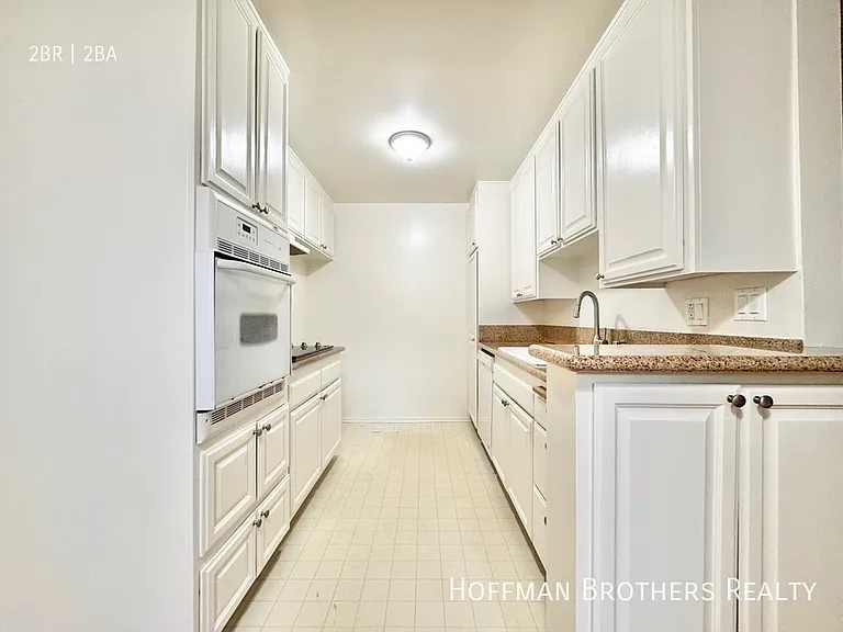 930 S Shenandoah St #2 — Photo 6