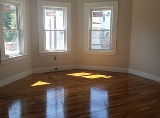 919 Douglas Ave APT 2, Providence, RI 02908