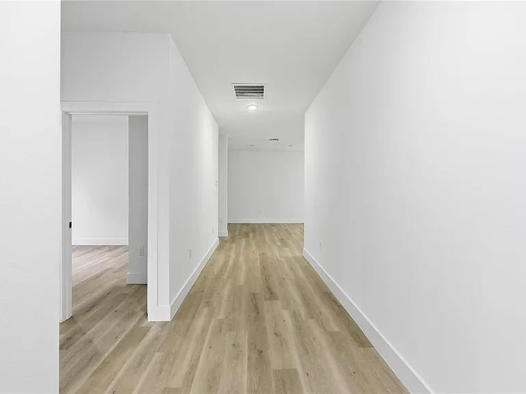 3537 Enid Ln — Photo 24