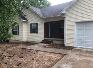 543 Greenvalley Dr, Winder, GA 30680