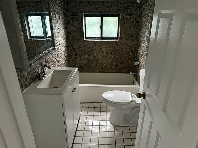 867 Flemington St #U — Photo 13
