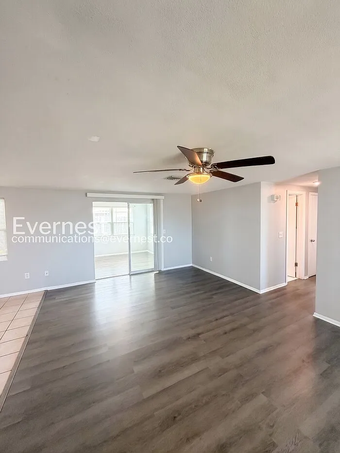2 bed, 2.0 bath, 1068 sqft, $1,495 — Photo 3
