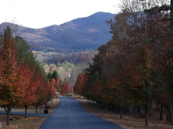 55 Ray Dr, Young Harris, GA 30582