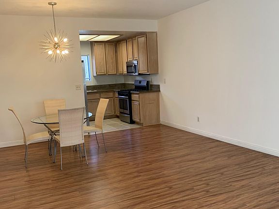 5th image of 1931 Overland Ave APT 102
