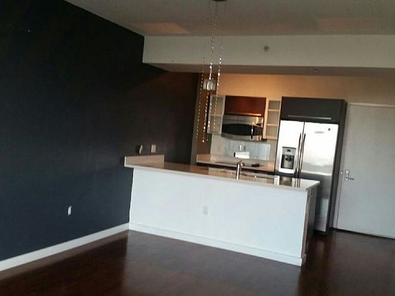 4th image of 333 NE 24th St APT 803