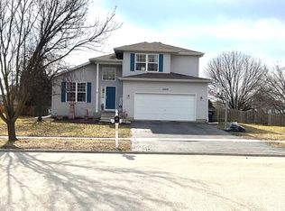 26215 Oak Ridge Ct, Channahon, IL 60410