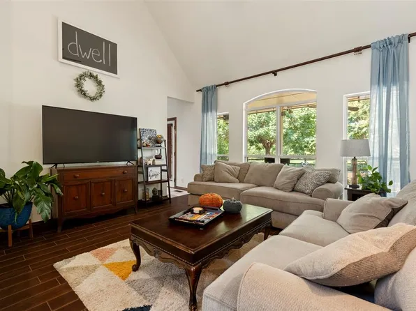 541 Wildmeadow Dr, Edmond, OK 73003