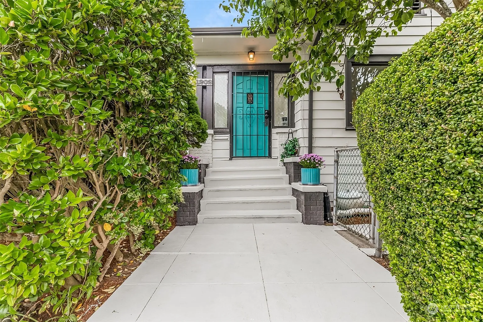 1202 NE 70th Street photo 1