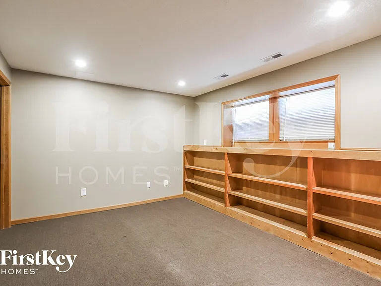 211 Apple Blossom Ln — Photo 9