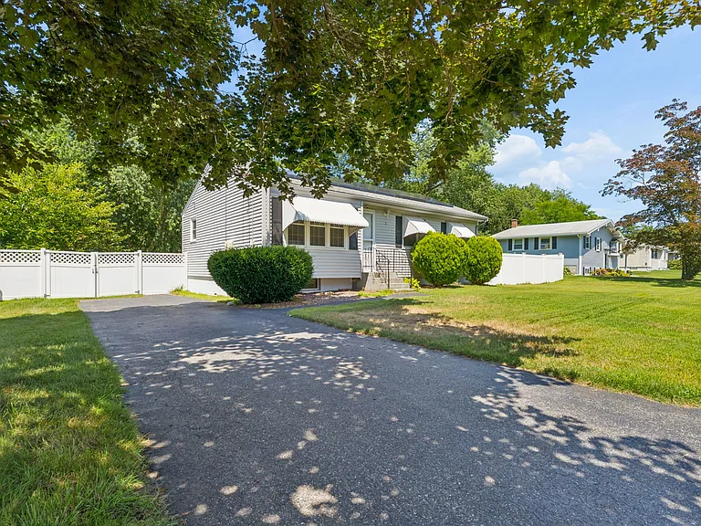 3 Gorwin Dr — Photo 29