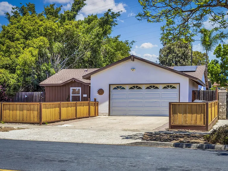 4191 Mount Everest Blvd — Photo 53