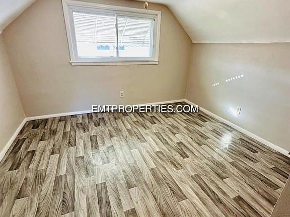 5th image of 3179 Grant St