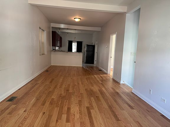 Living room / dining room