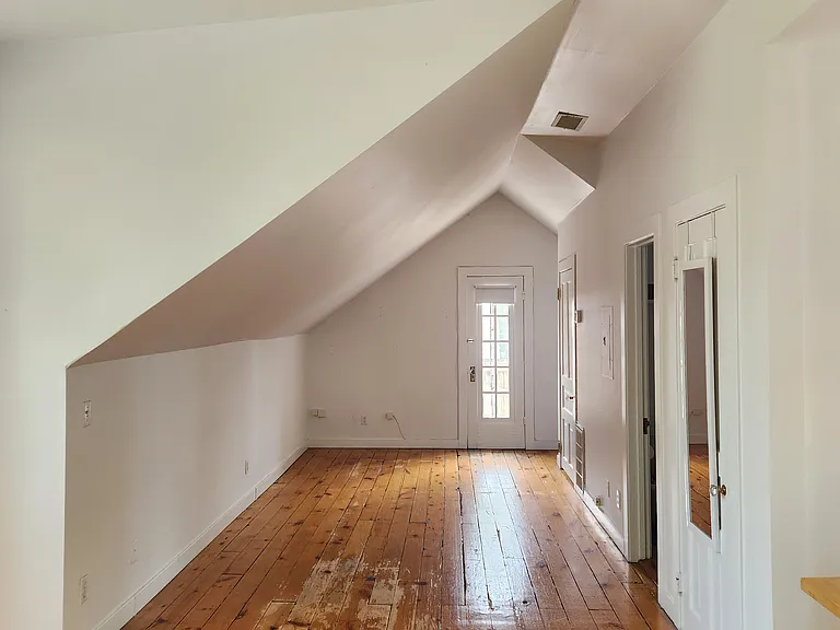 2139 W North Ave #3 — Photo 4