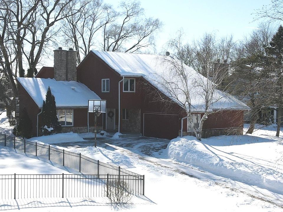 1st image of 645 W Medford Dr